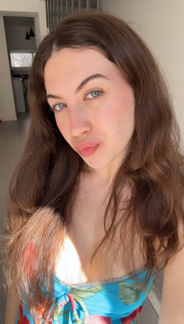 Nude girl Amber in Poznan